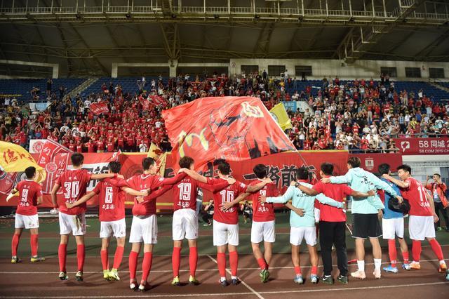 CBA杯战报：阿诺斯克22分，香港金牛104-79大胜四川