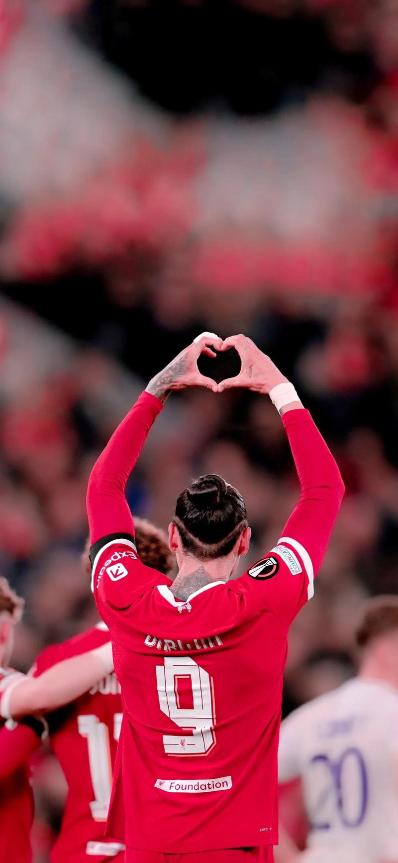 米体：劳塔罗4天内两次被换不必臆想，齐沃未动摇其核心地位