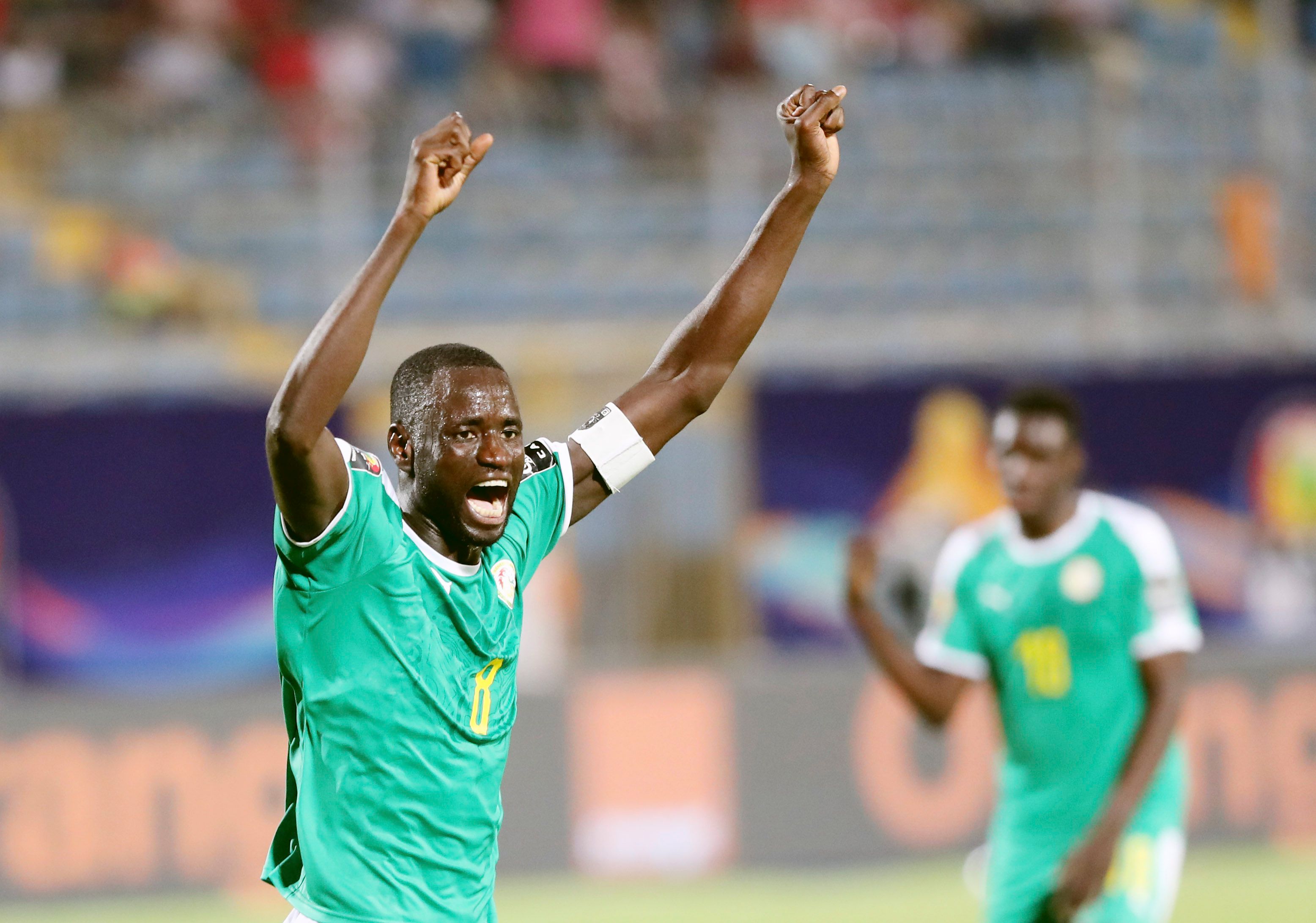 姆希塔良：如果这都是点球，那么禁区内的每一次接触都是点球