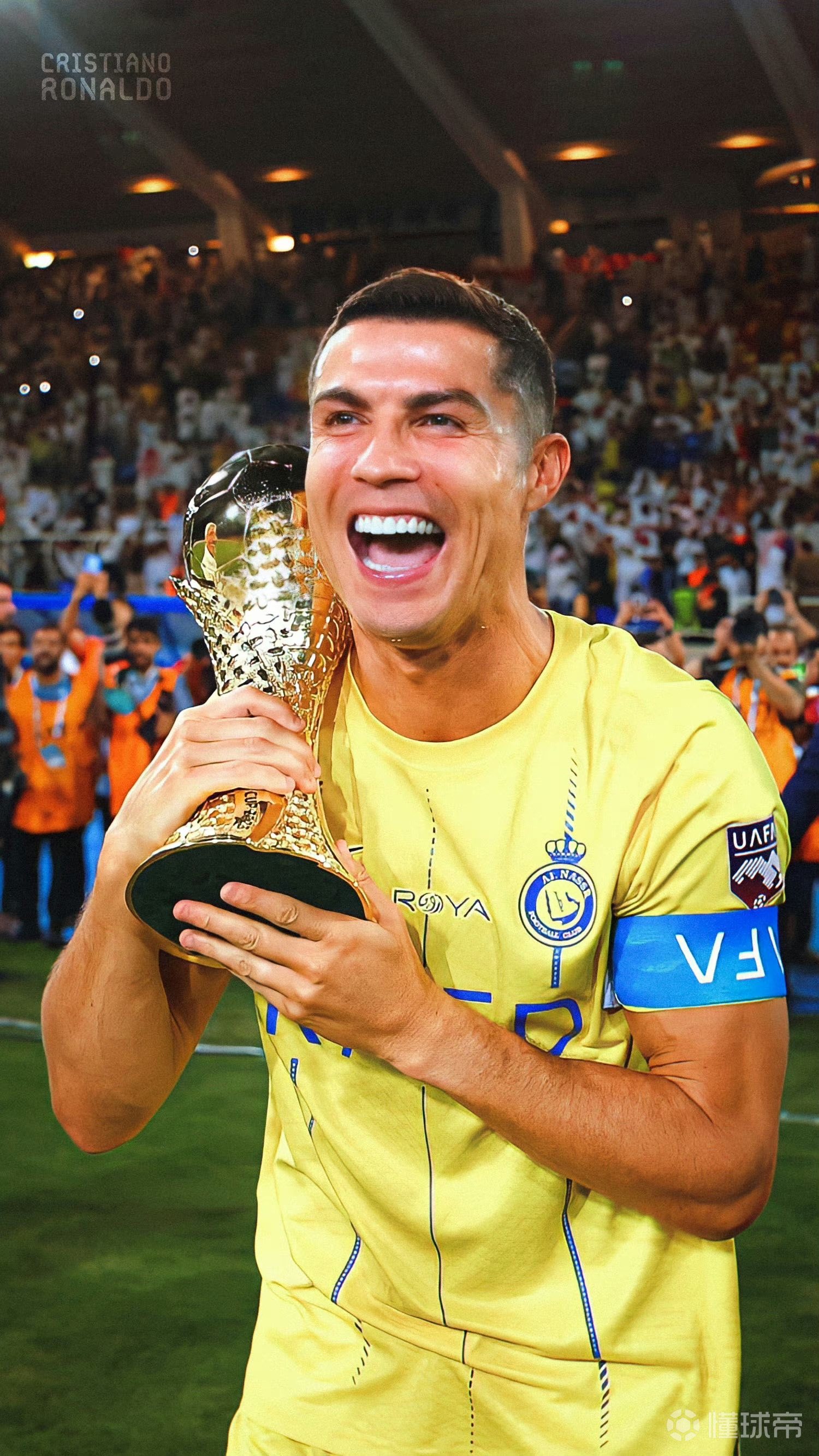 瓜帅：我们要拿98分才能英超夺冠；与摄影师冲突后马上道歉了