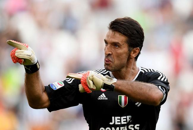 美因茨后卫科尔德甲生涯第9次染红，成德甲历史染红最多球员